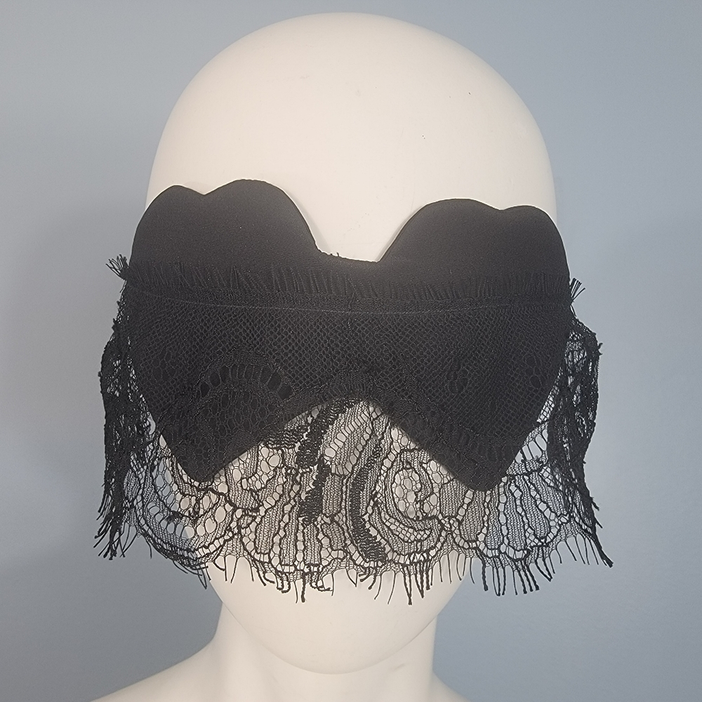 🎁 La Perla heart Shaped bedroom lace mask 🎁